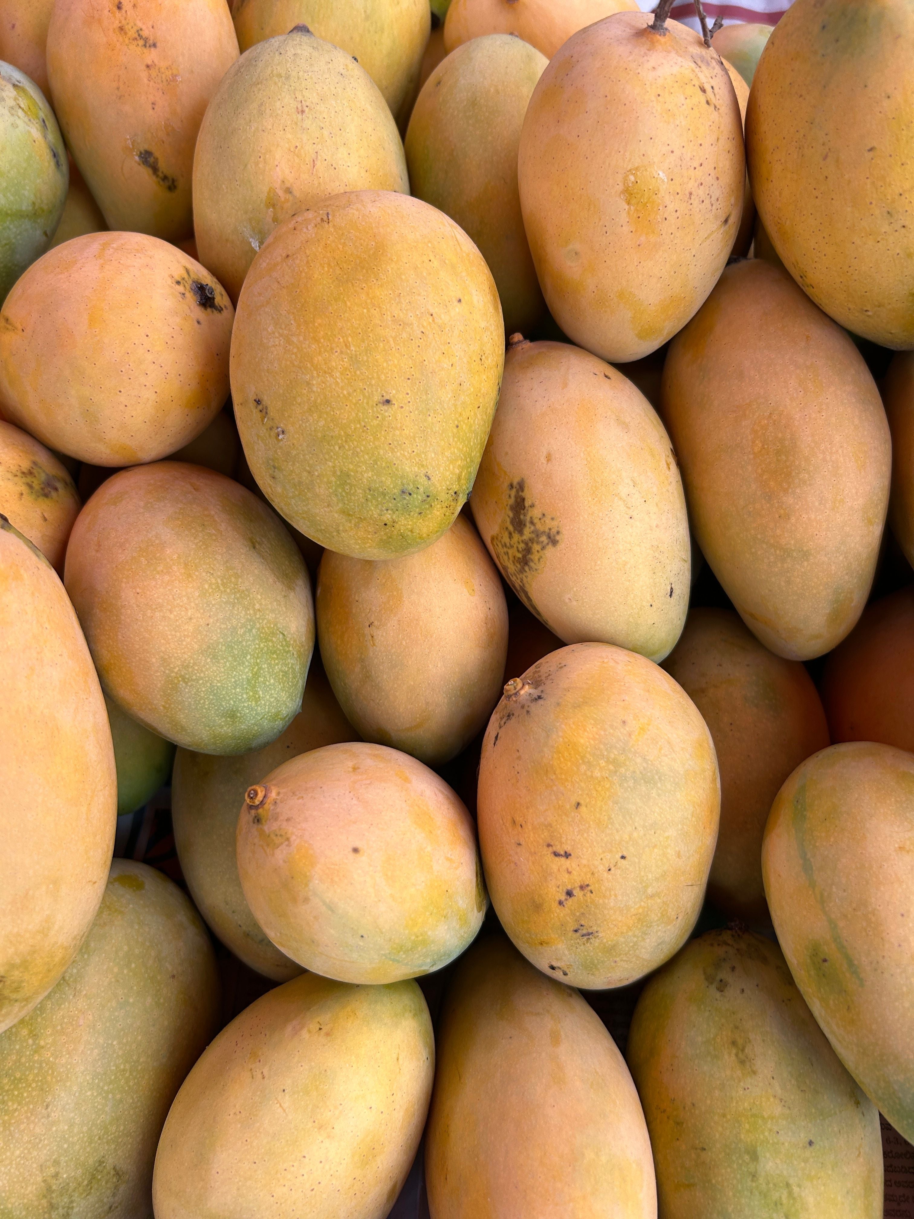 Chaunsa Mango – 1kg | چونسہ آم